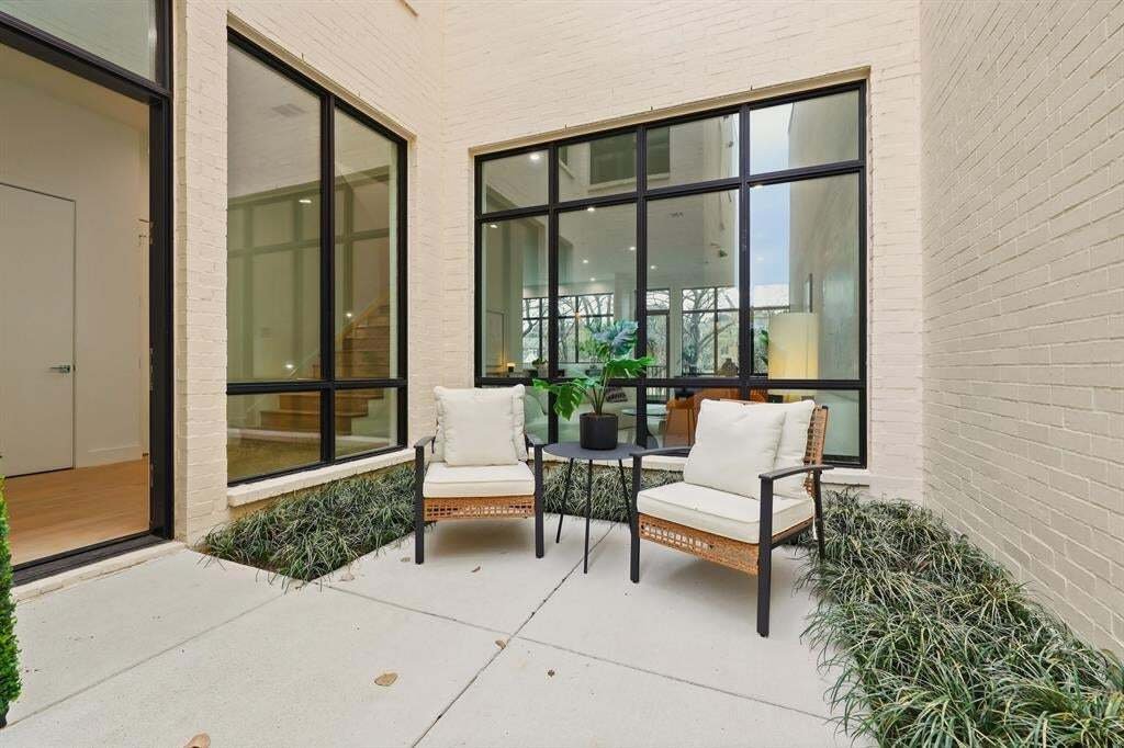 Condo in Dallas, Texas, United States 3 - 18706772