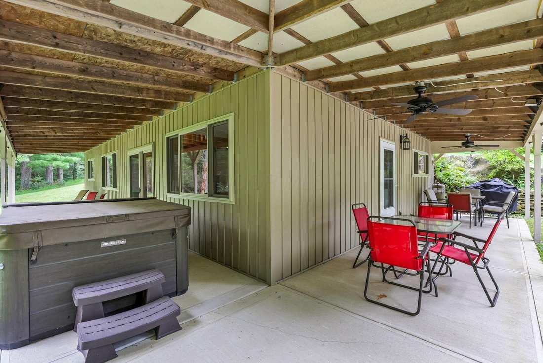 House in Logan, Ohio, United States 4 - 18705388