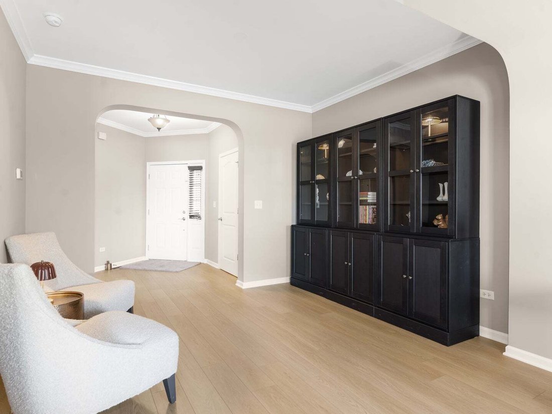 Condo in Naperville, Illinois, United States 3 - 18706252