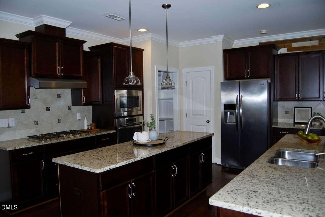 Townhouse in Apex, North Carolina, United States 4 - 18713157