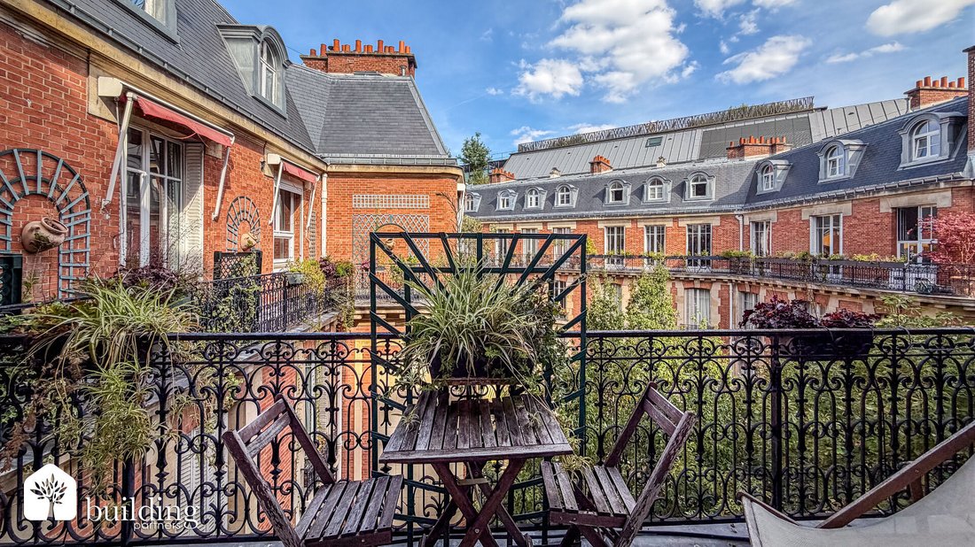 Apartment in Bois de Boulogne, Paris 16e Arrondissement, Paris 4 - 18710486