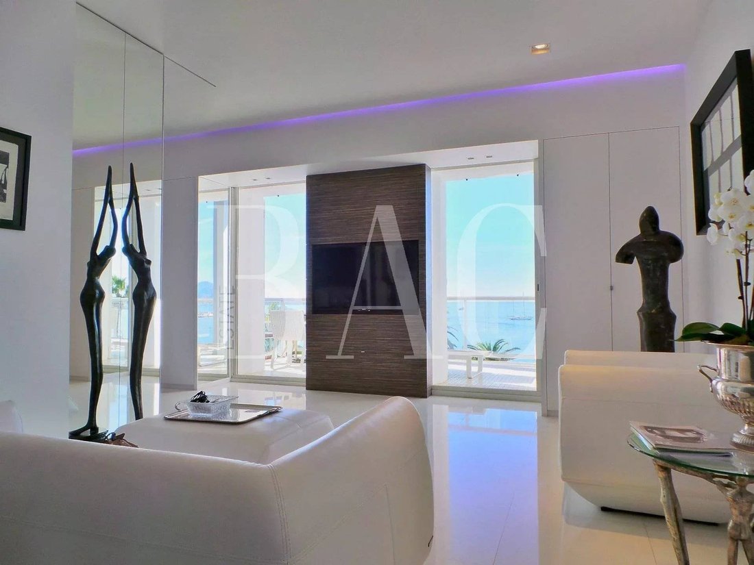 Apartment in Cannes, Provence-Alpes-Côte d'Azur, France 1 - 15622329