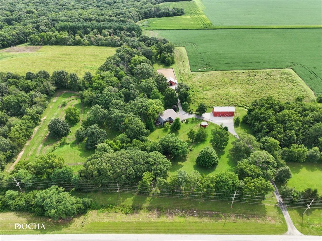 House in Clinton, Illinois, United States 1 - 18711633
