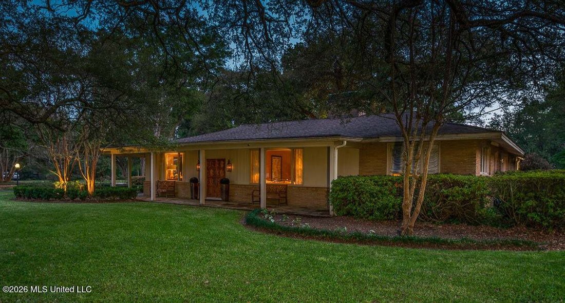 House in Natchez, Mississippi, United States 4 - 18705777