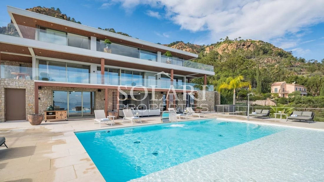 Finca en Théoule-sur-Mer, Provenza-Alpes-Costa Azul, Francia 4 - 15855923
