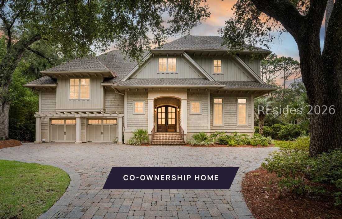 Co Op in Hilton Head Island, South Carolina, United States 1 - 18702854