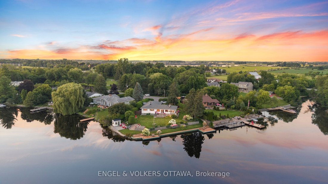 House in Ottawa, Ontario, Canada 5 - 18711788