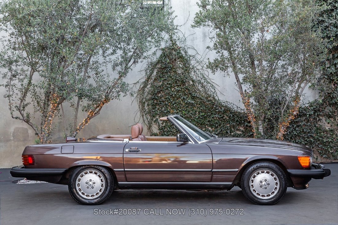 Mercedes-Benz 560SL in Los Angeles, CA 4 - 18710393