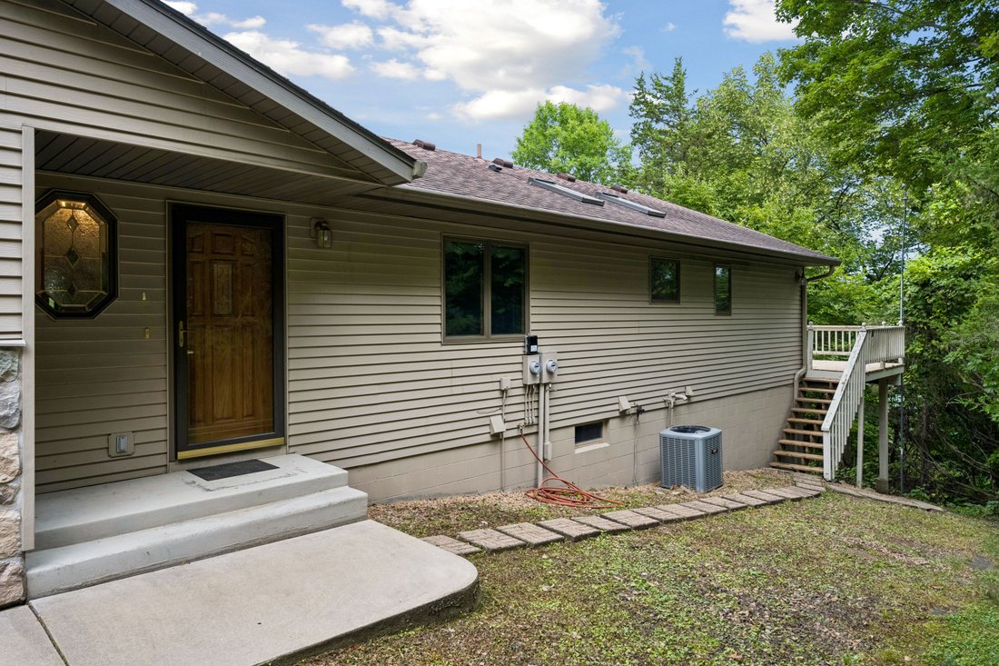 House in South Haven, Minnesota, United States 3 - 18704836