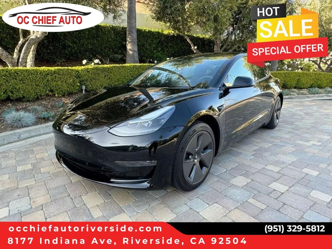 Sedan in Riverside, CA, United States 1 - 18710461