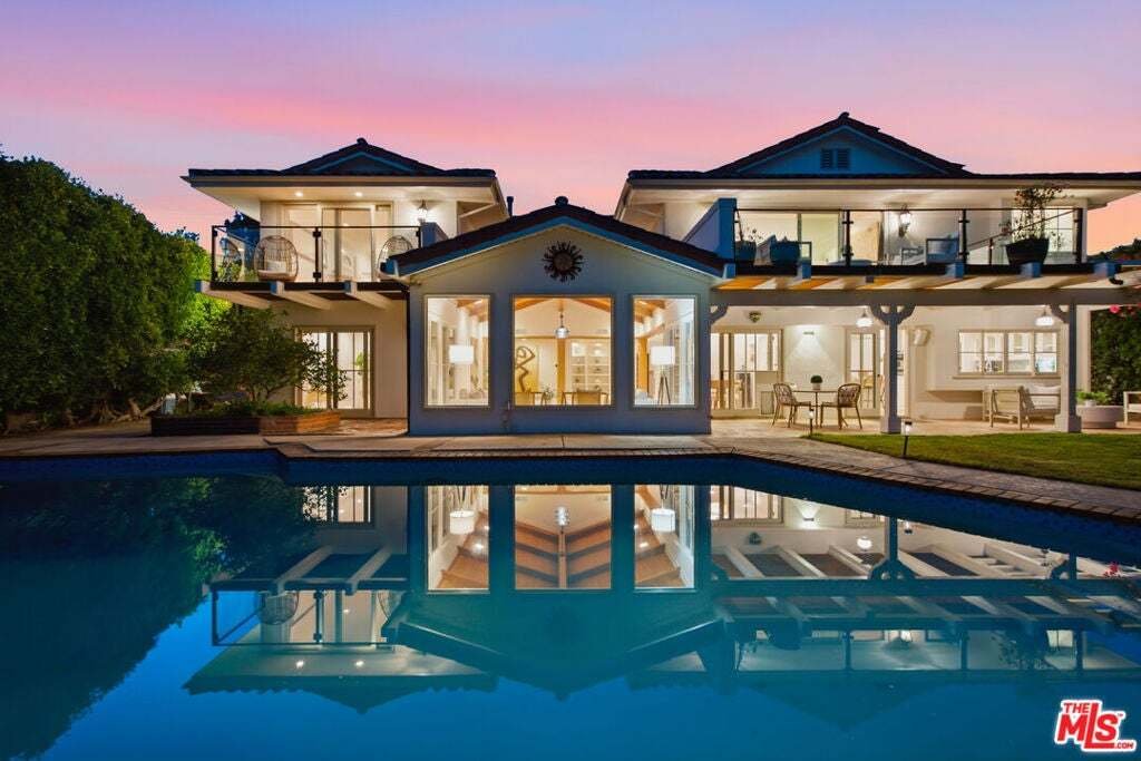 House in Los Angeles, California, United States 1 - 18705279
