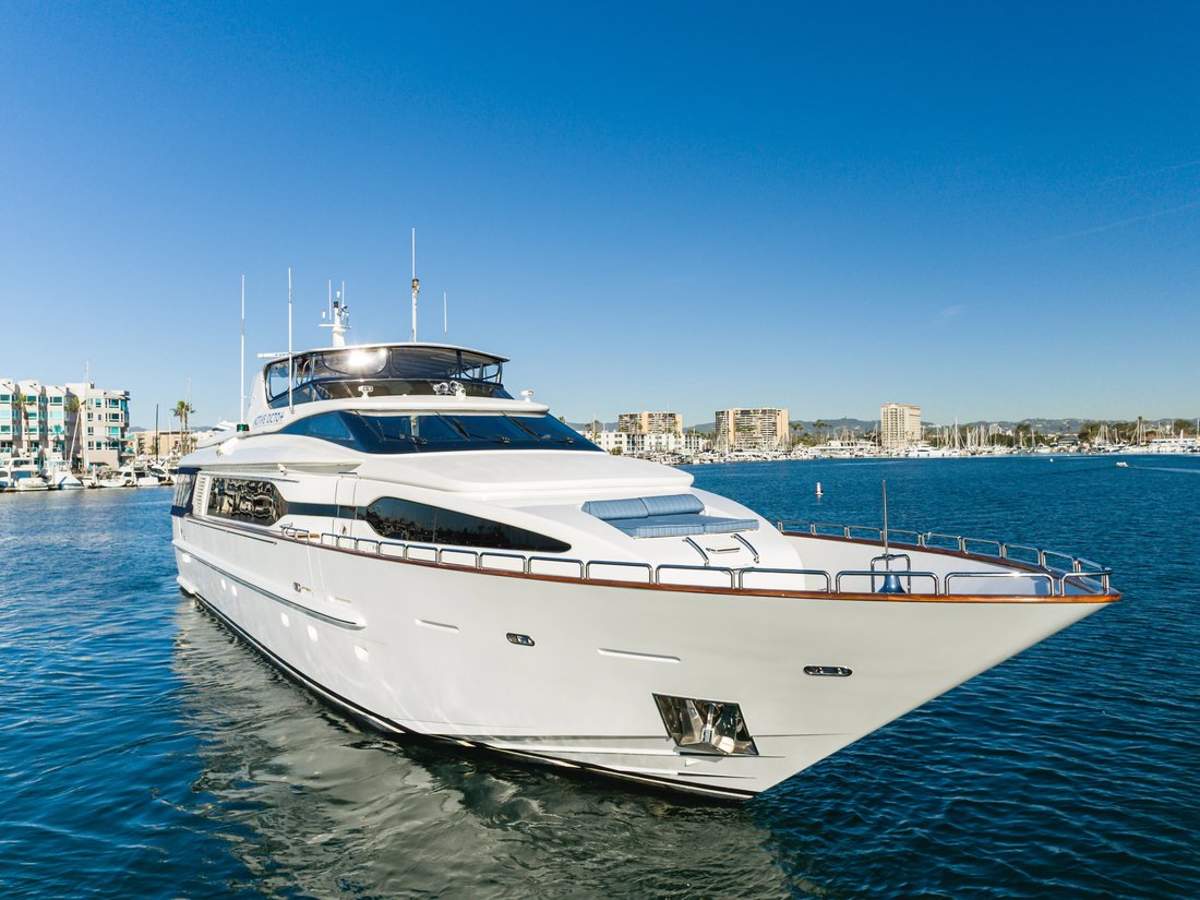 Yacht in United States 2 - 17885344