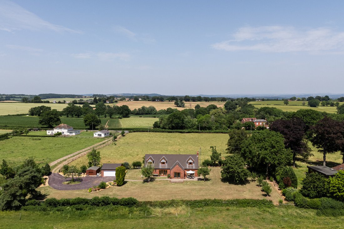Country House in Wolverley, England 1 - 18708699