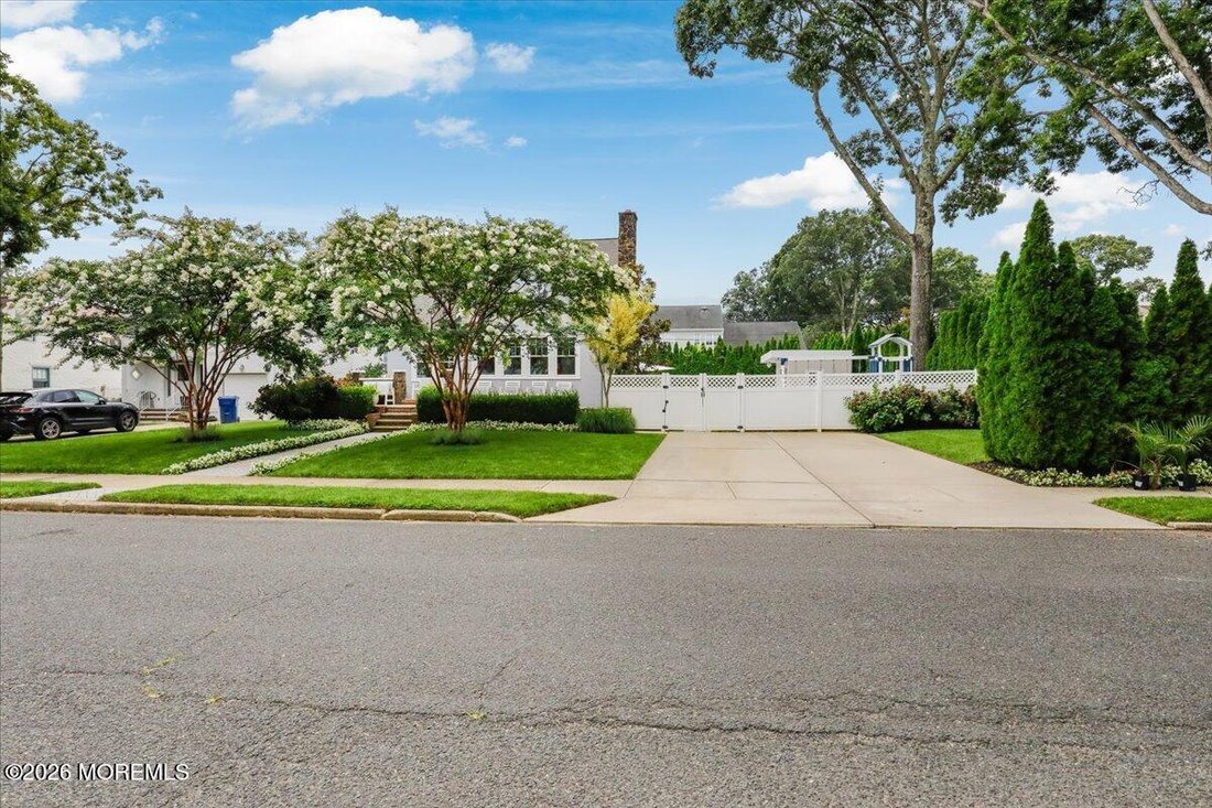 House in Oakhurst, New Jersey, United States 4 - 18713844