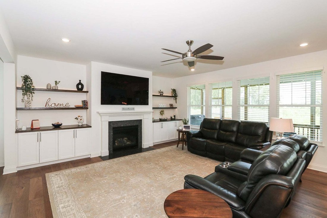 House in Huntley, Illinois, United States 5 - 18713129
