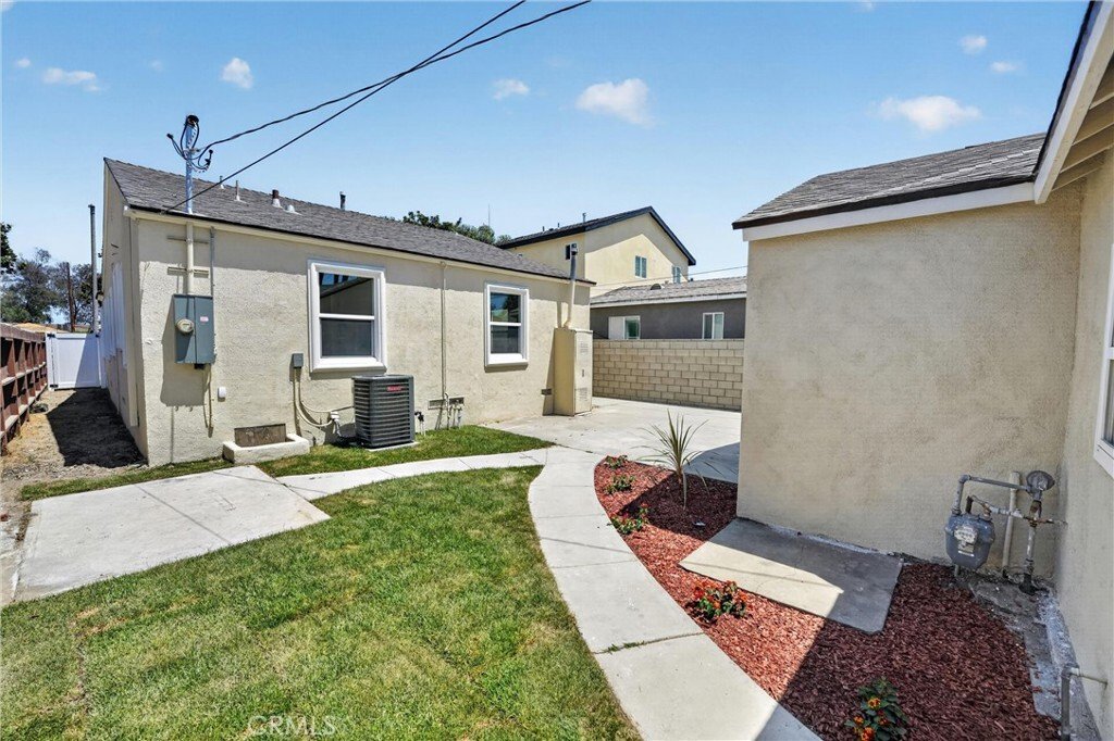 House in Carson, California, United States 4 - 18711862