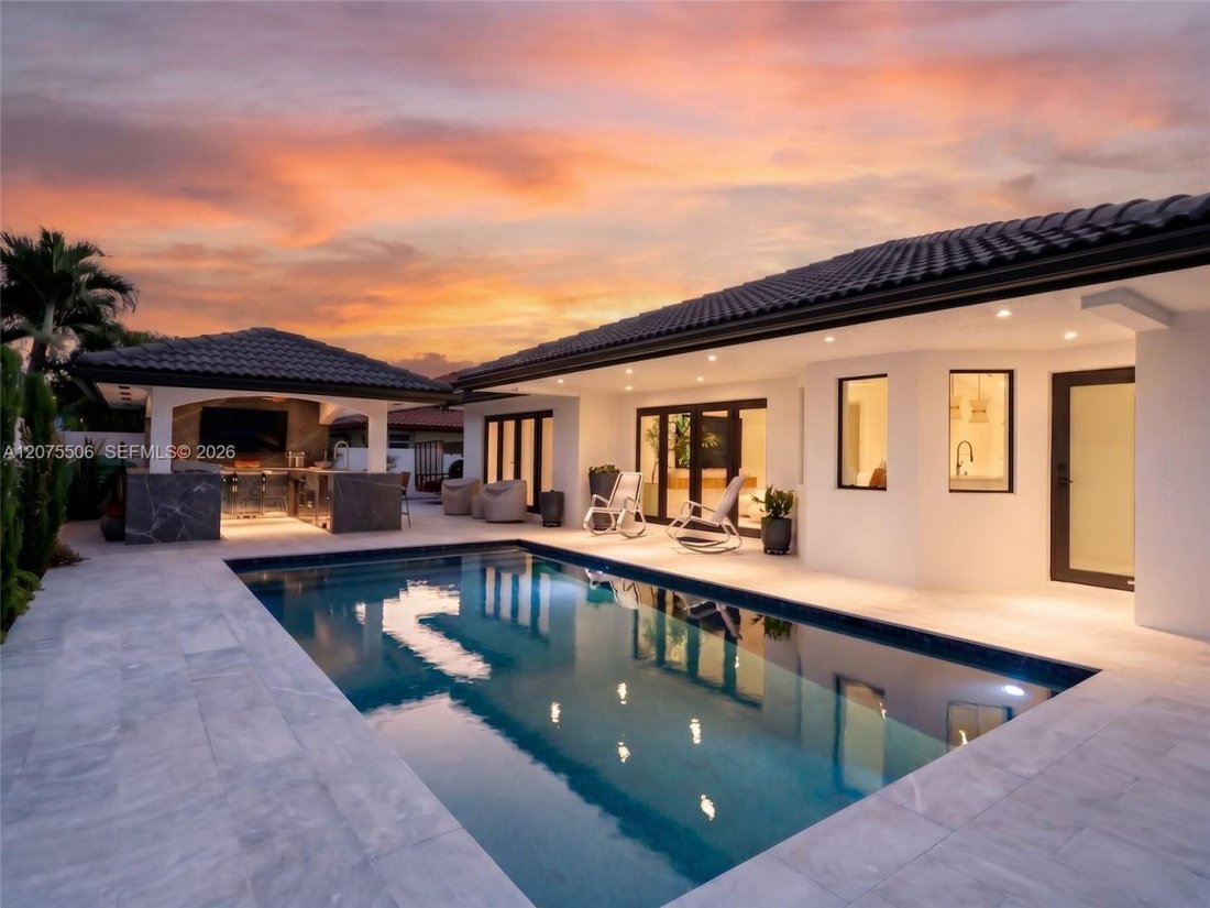 House in Miami, Florida, United States 3 - 18712593