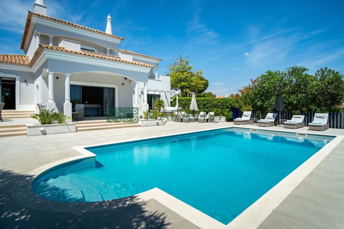 Villa in Vale do Lobo, Almancil, Portugal 5 - 18704714