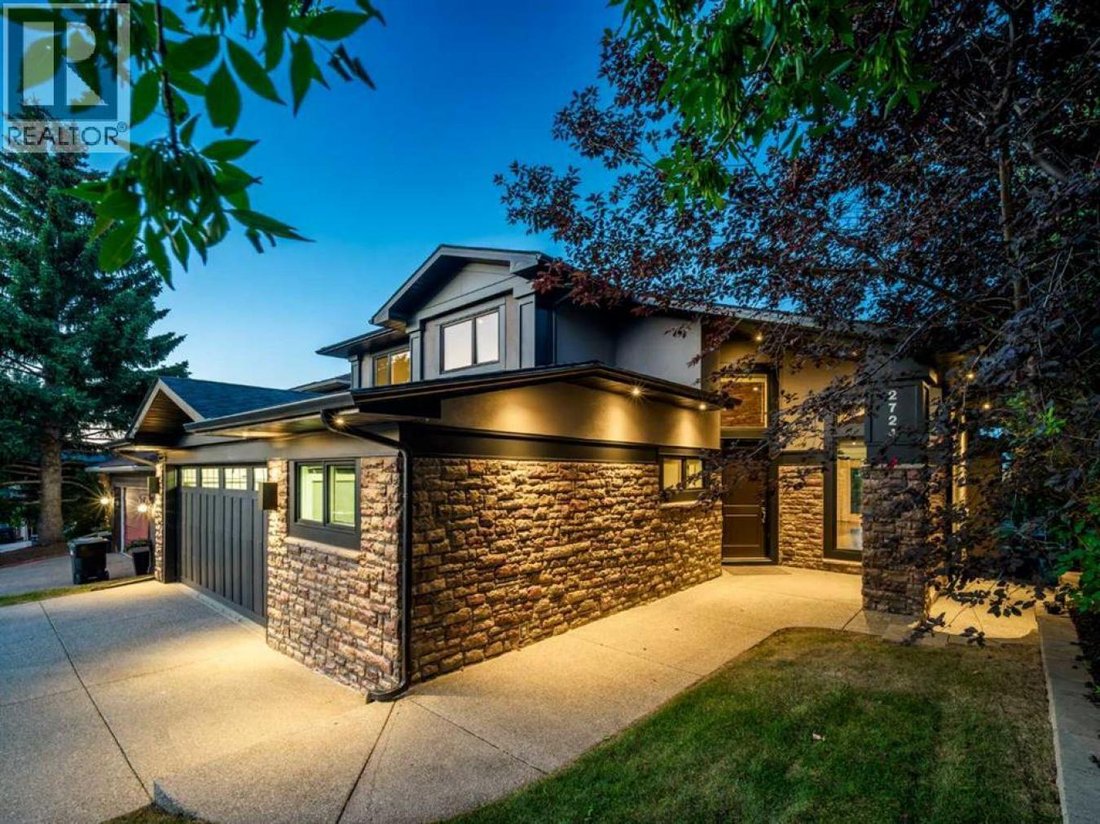 House in Calgary, Alberta, Canada 1 - 18709229