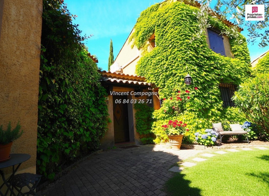 Villa in Esparron-de-Verdon, Provence-Alpes-Côte d'Azur, France 1 - 18707403
