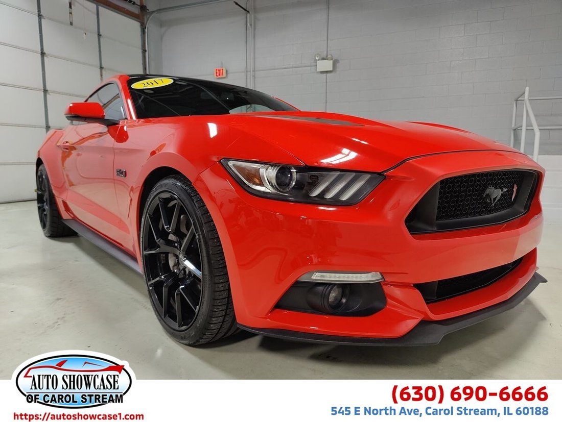 Coupe in Carol Stream, IL, United States 1 - 18710496
