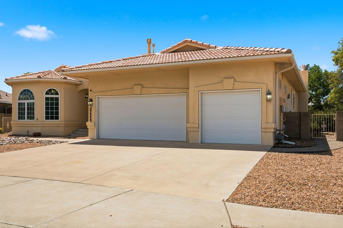 House in Albuquerque, New Mexico, United States 3 - 18711096
