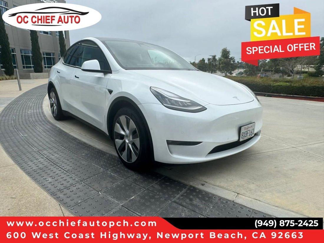 Suv in Newport Beach, CA, United States 1 - 18685513