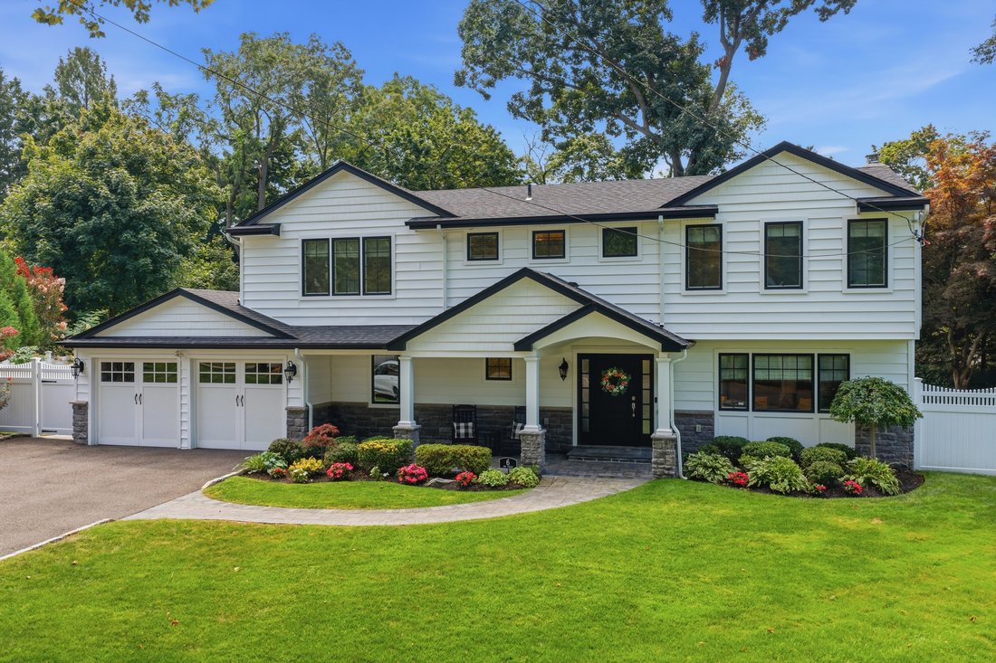 House in Halesite, New York, United States 2 - 18704361