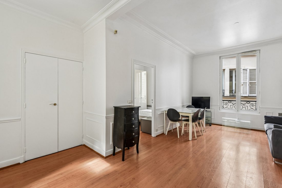 Apartment in Saint Philippe du Roule, Paris 8e Arrondissement, Paris 1 - 18704487
