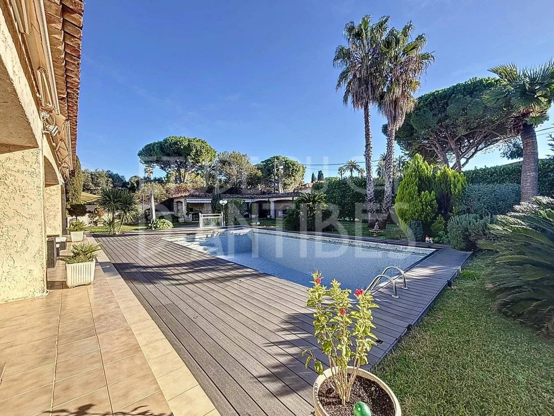 Villa en Les Bastides, Antibes, Francia 2 - 15418303