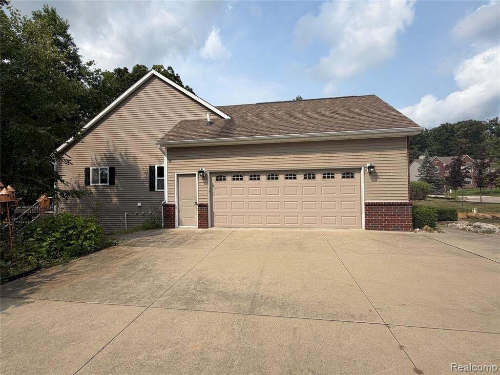 House in Fenton, Michigan, United States 5 - 18705268