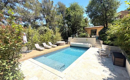 House in Mimet, Provence-Alpes-Côte d'Azur, France 1