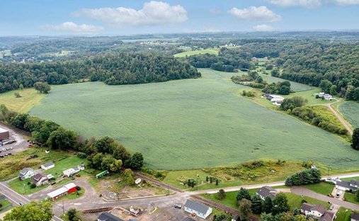 Land in Minerva, Ohio, United States 1