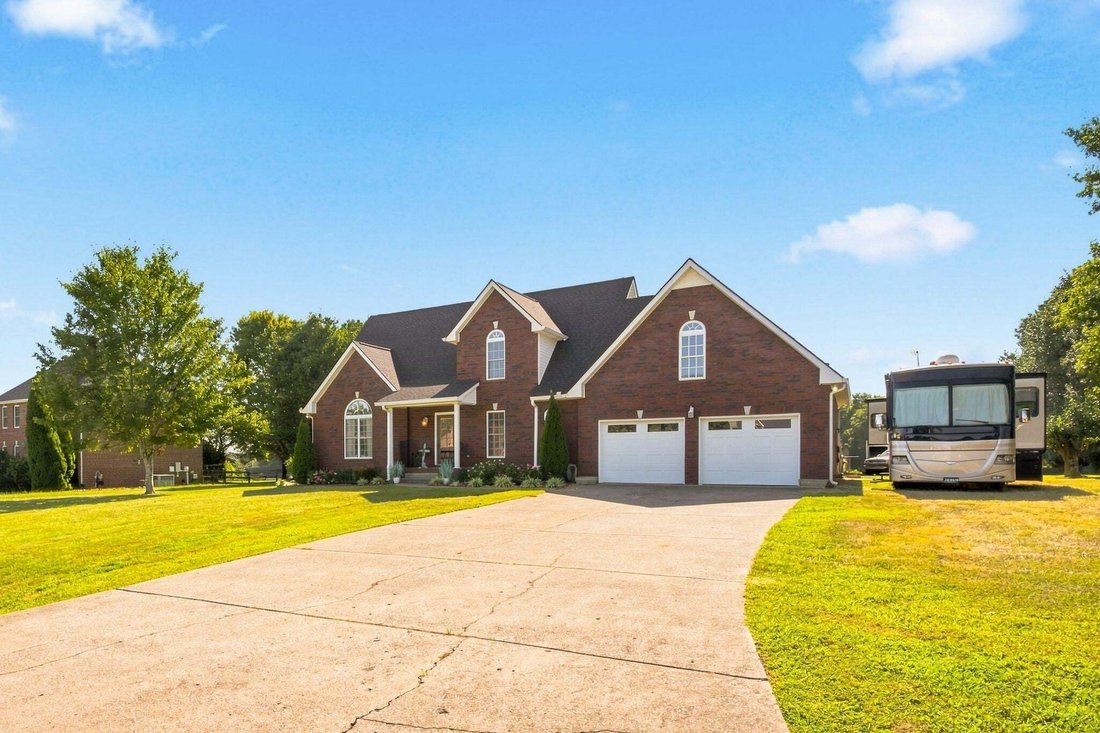 House in Springfield, Tennessee, United States 2 - 18706194