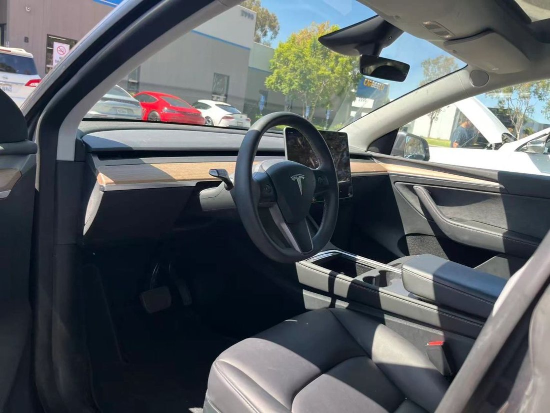 Suv in Costa Mesa, CA, United States 3 - 18707480