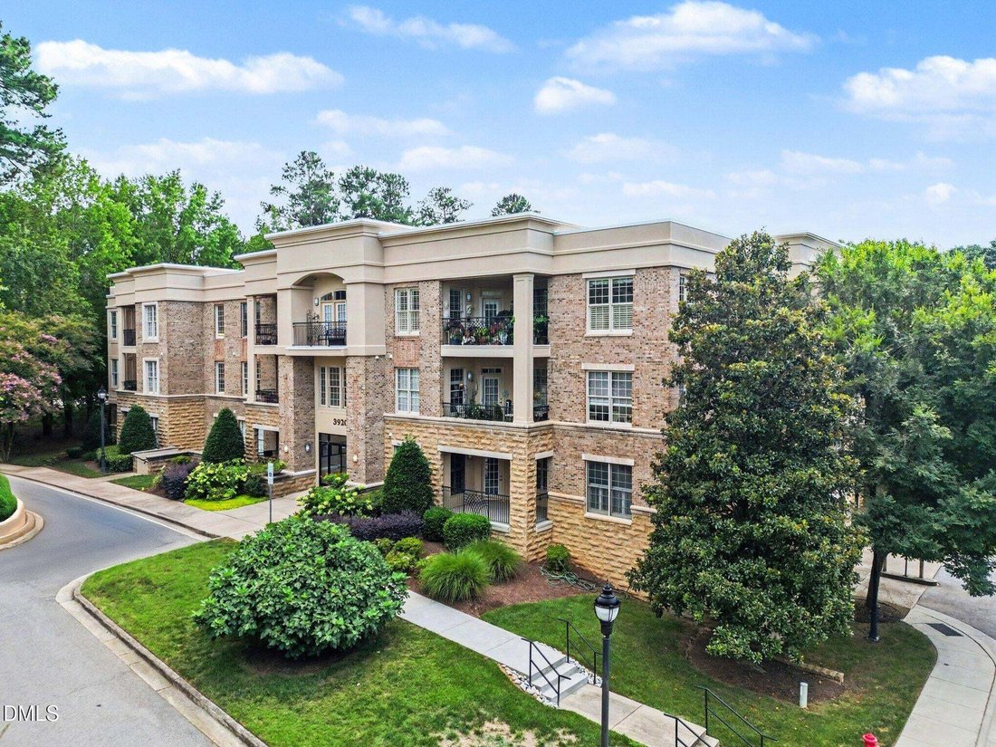 Condo in Raleigh, North Carolina, United States 1 - 18705991