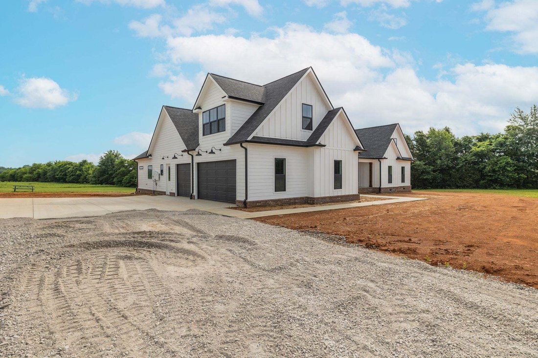 House in Columbia, Tennessee, United States 2 - 18706318
