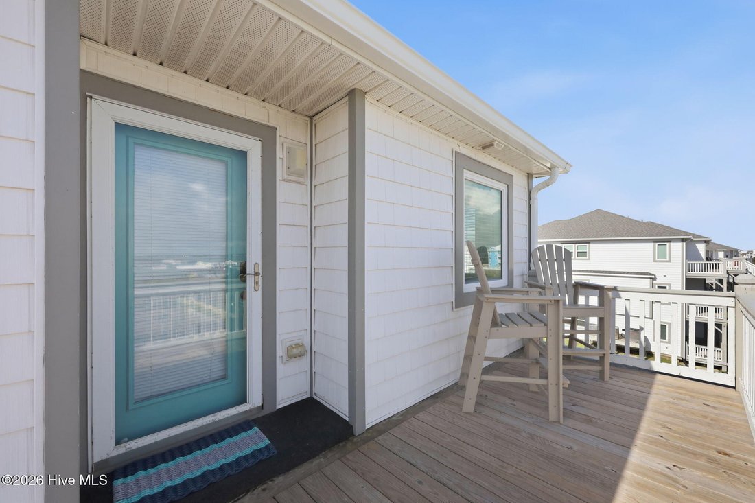 Condo in Emerald Isle, North Carolina, United States 3 - 18713945