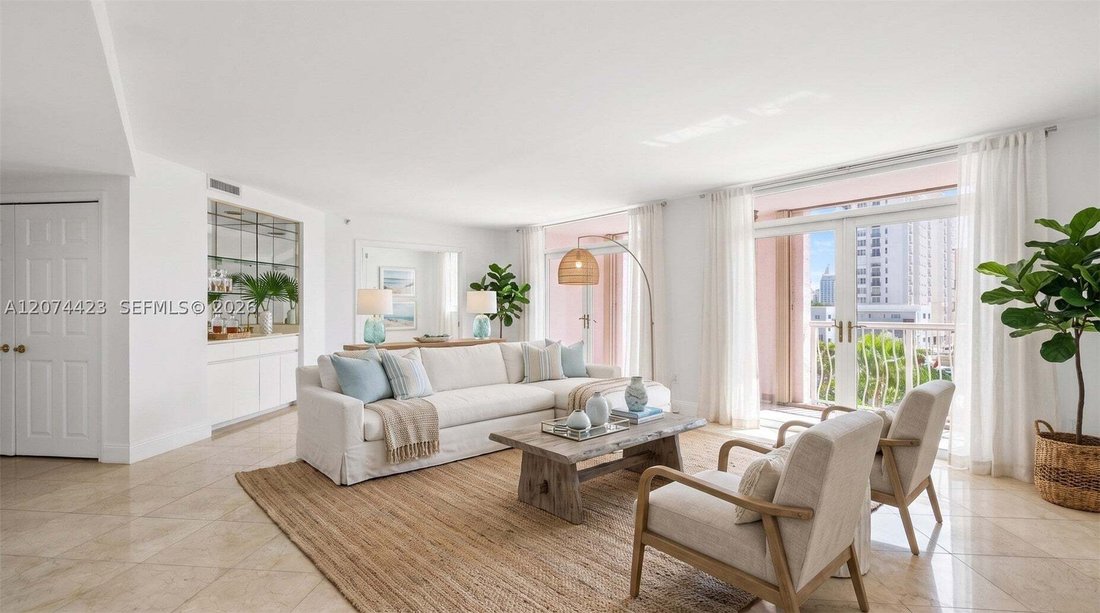 Condo in Coral Gables, Florida, United States 5 - 18706088