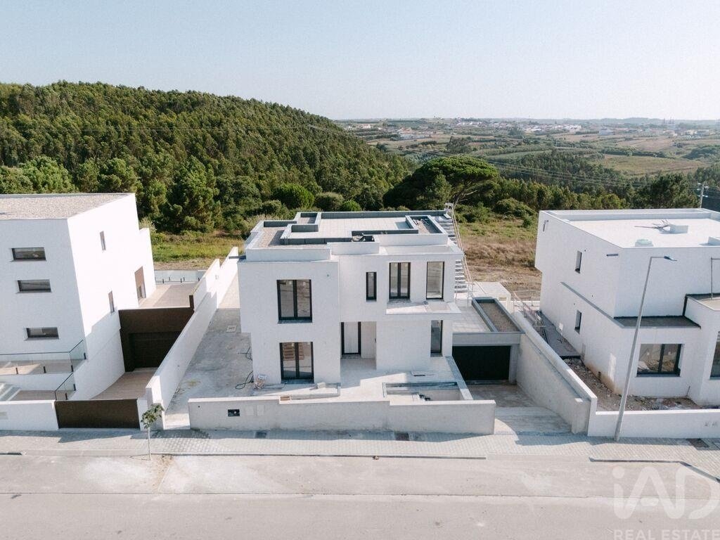 Townhouse en Atouguia da Baleia, Distrito de Leiria, Portugal 1 - 17778124