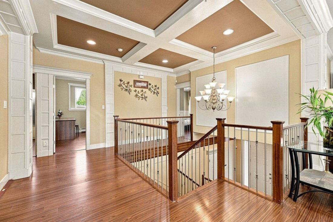 House in Surrey, British Columbia, Canada 5 - 18708208