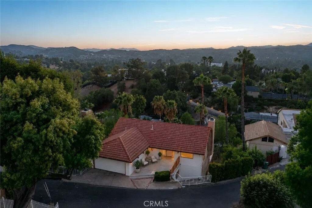 House in Los Angeles, California, United States 4 - 18703257