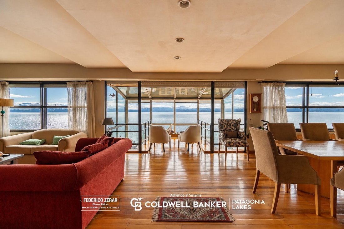 Townhouse in San Carlos de Bariloche, Río Negro, Argentina 1 - 18704659