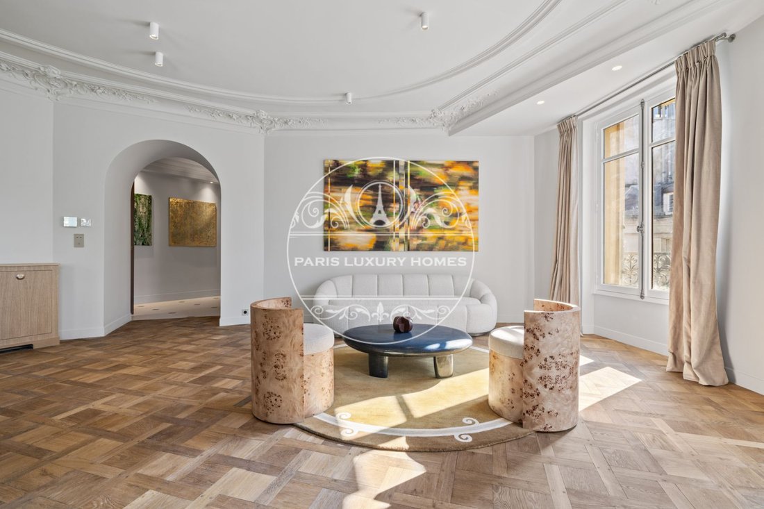 Apartment in Saint Gervais, Paris 4e Arrondissement, Paris 3 - 18709106