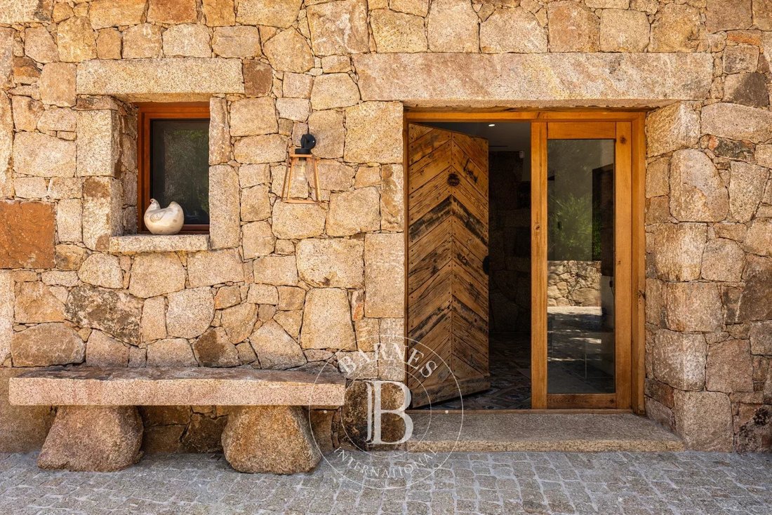 Villa in Albitreccia, Corsica, France 2 - 18704212