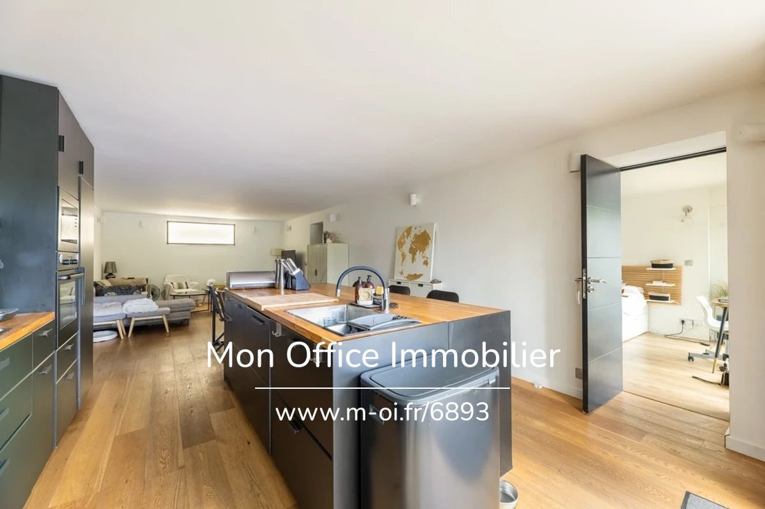Apartment in Mazenod-Bellevue-Saint Donat-Banon, Aix-en-Provence, France 3 - 18705247