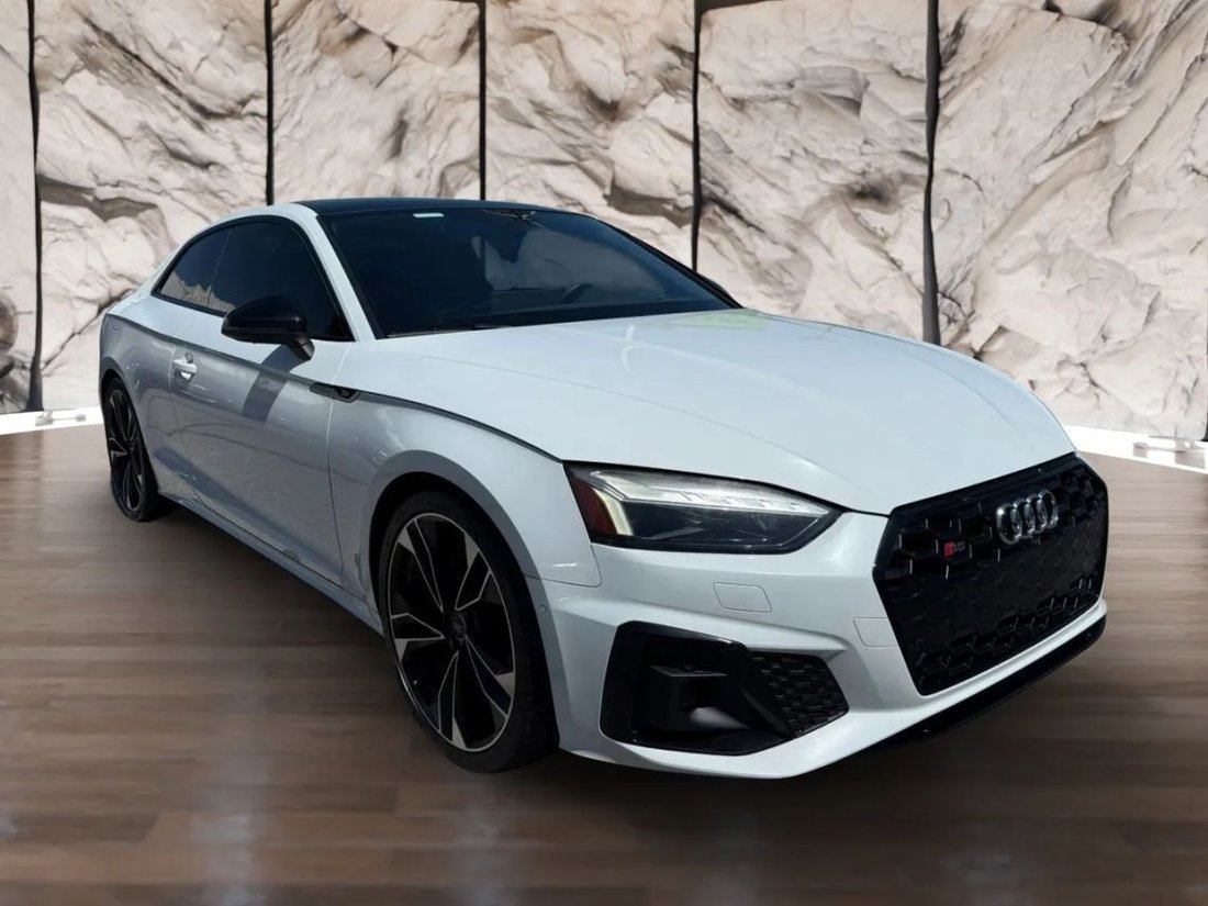 Coupe in Las Vegas, NV, United States 4 - 18712175