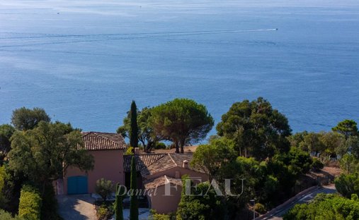 Villa a Rayol-Canadel-sur-Mer, Provenza-Alpi-Costa Azzurra, Francia 1