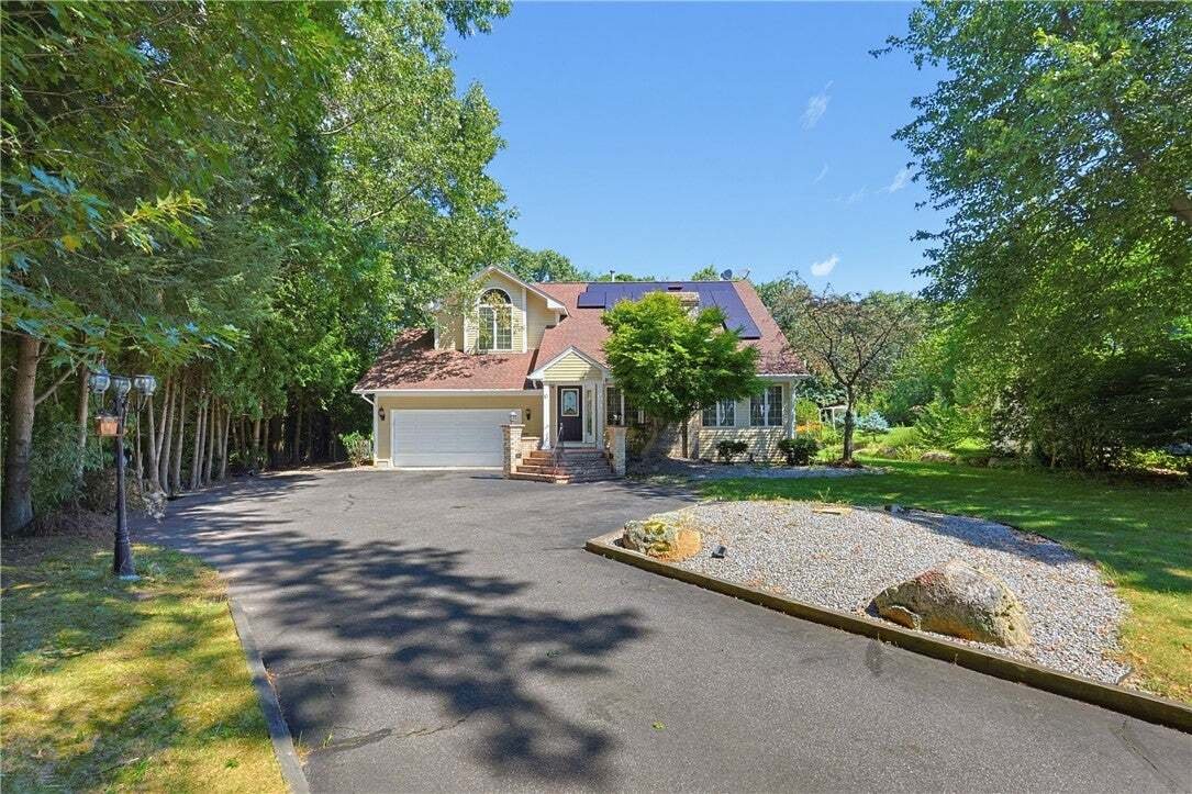 House in Johnston, Rhode Island, United States 3 - 18711236