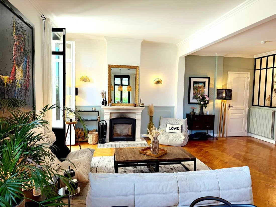 Villa in Cannes, Provence-Alpes-Côte d'Azur, France 4 - 15831434